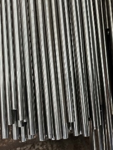 Q345B小口徑精拉無(wú)縫鋼管